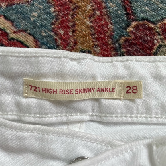 Levi’s 721 white high rise skinny jeans - Picture 2 of 6
